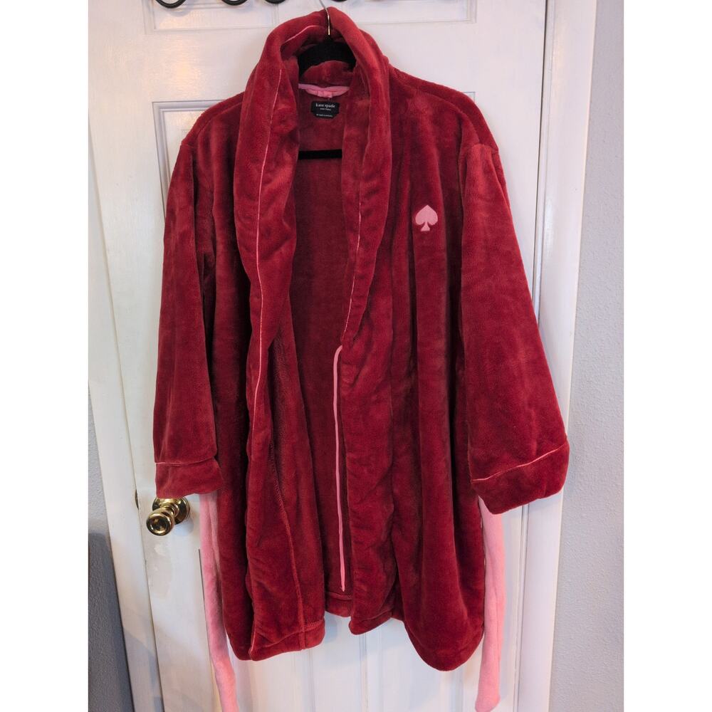 Kate Spade New York Plush Res Fleece Robe with Pink Accents Spade Logo